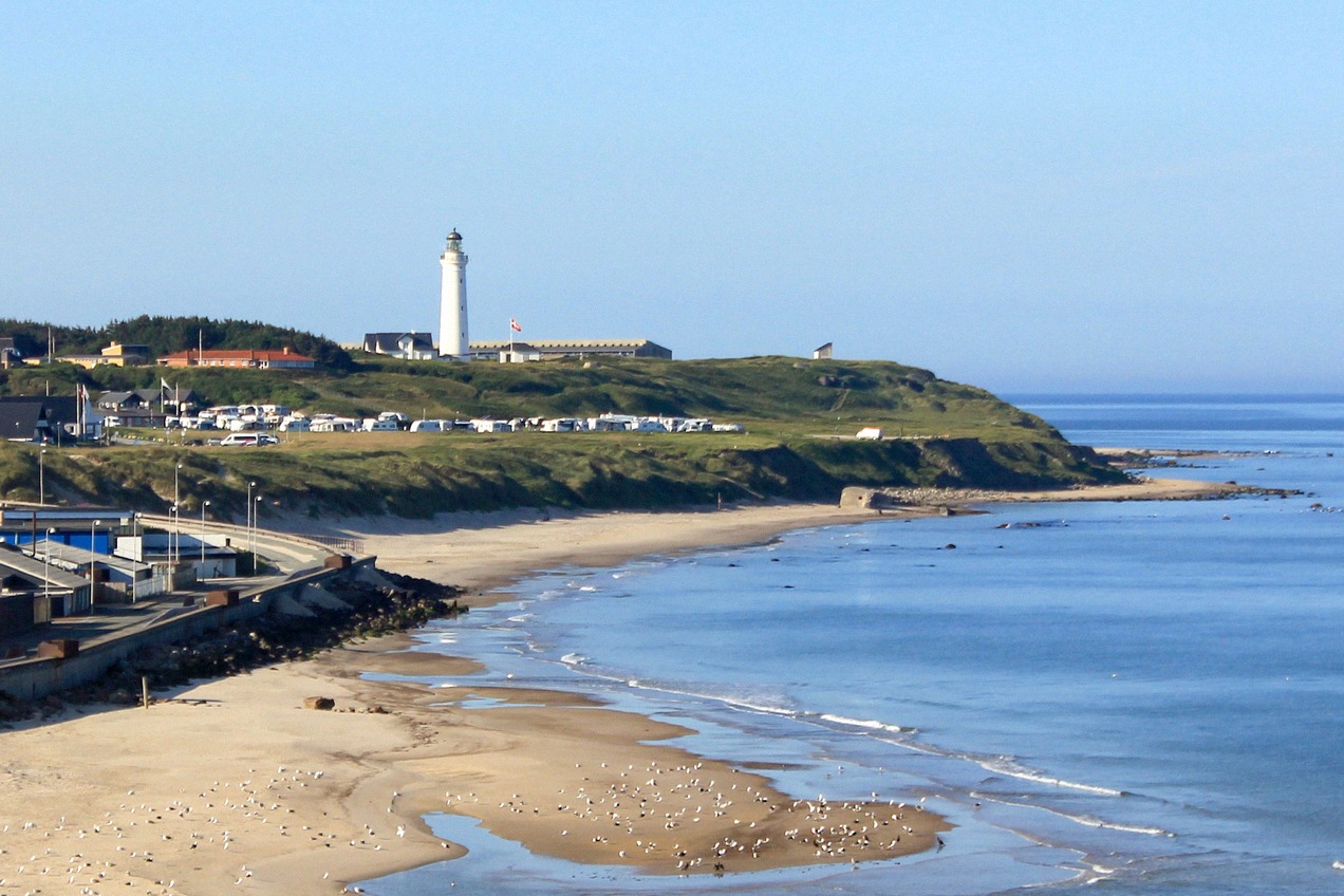 Campsite by the Hirtshals lighthouse above the beach